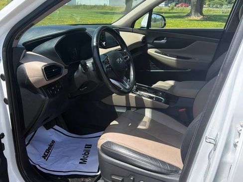 Used 2019 Hyundai Santa Fe Limited AWD/4WD image 12
