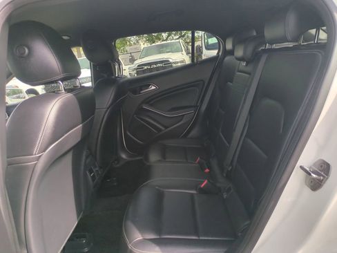 Used 2019 Mercedes-Benz GLA 250 image 16