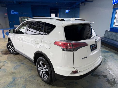 Used 2016 Toyota RAV4 LE image 3