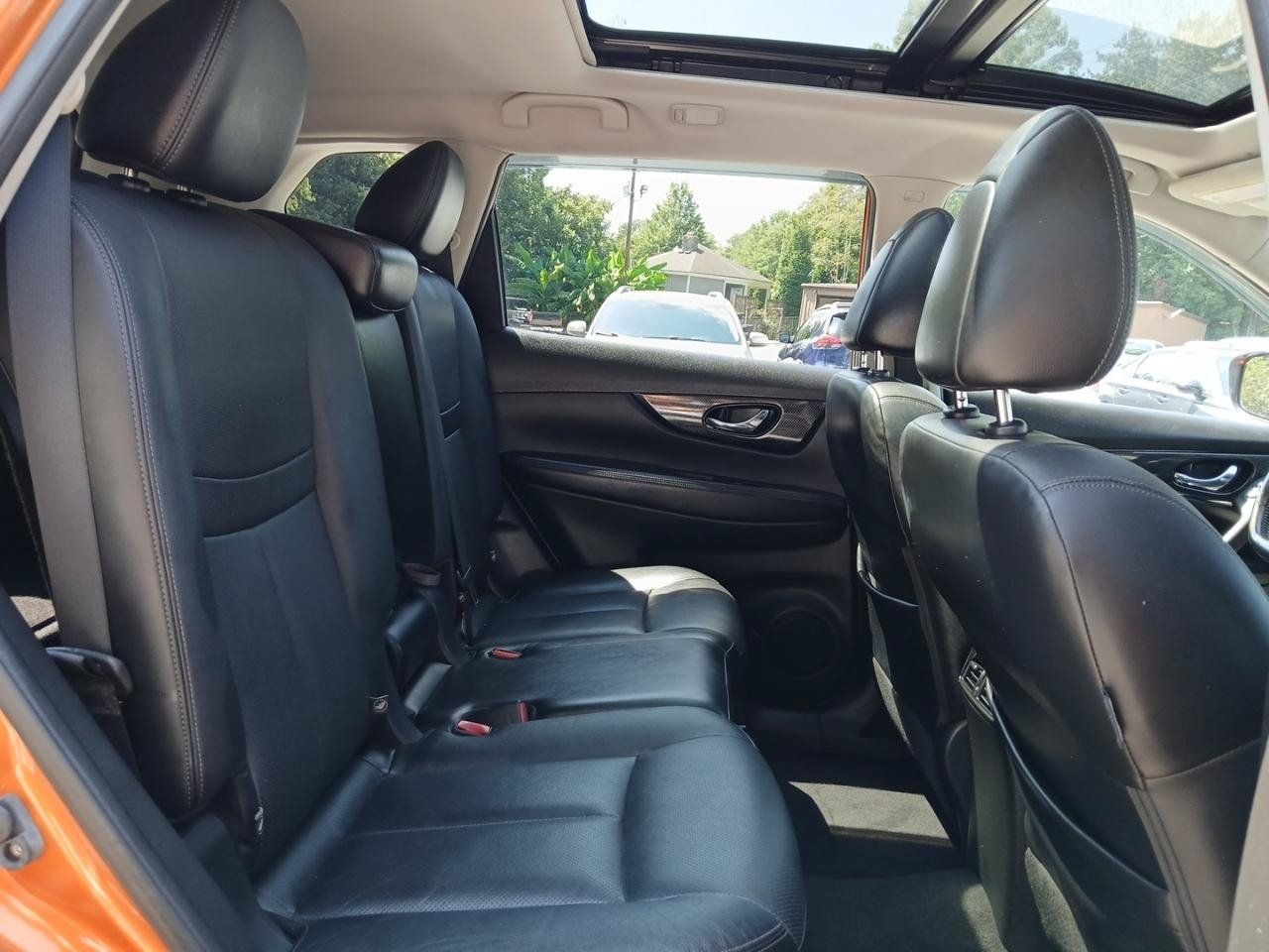 Used 2017 Nissan Rogue SL w/ SL Premium Package AWD/4WD image 13