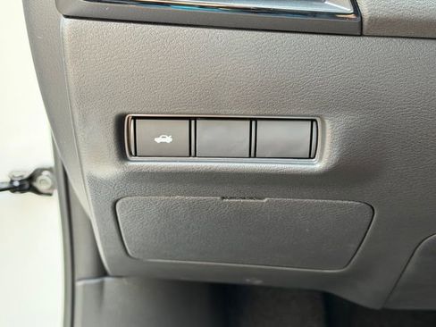 New 2026 Nissan Sentra SR w/ Floor Mat Package FWD image 12