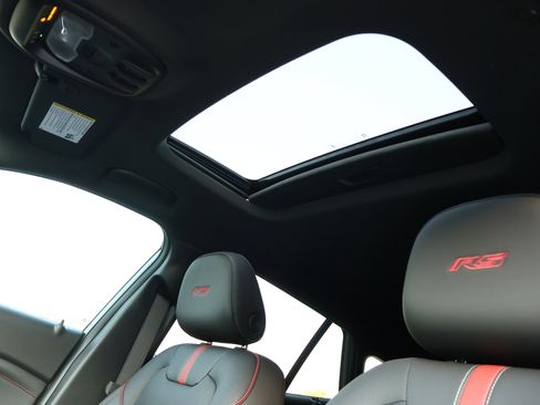 New 2026 Chevrolet Trax RS w/ Sunroof Package FWD image 19
