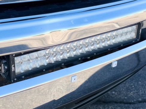 Used 2014 RAM 2500 Tradesman w/ Chrome Appearance Group AWD/4WD image 11
