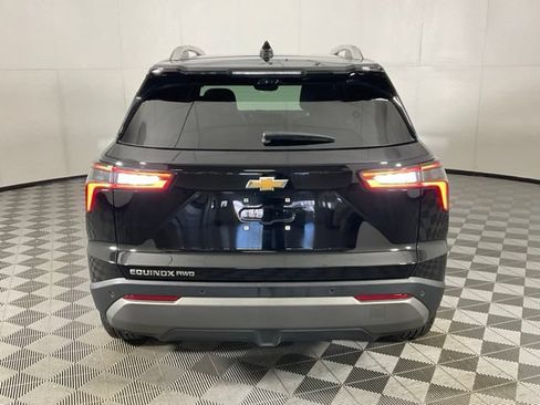 Used 2025 Chevrolet Equinox LT w/ Convenience Package II AWD/4WD image 5