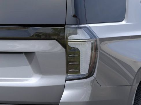 New 2026 Chevrolet Tahoe High Country AWD/4WD image 11