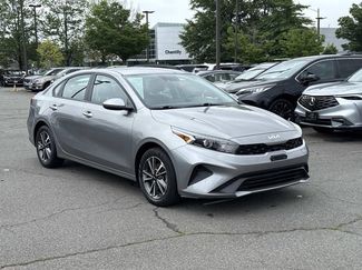 Used 2023 Kia Forte LXS FWD video 1