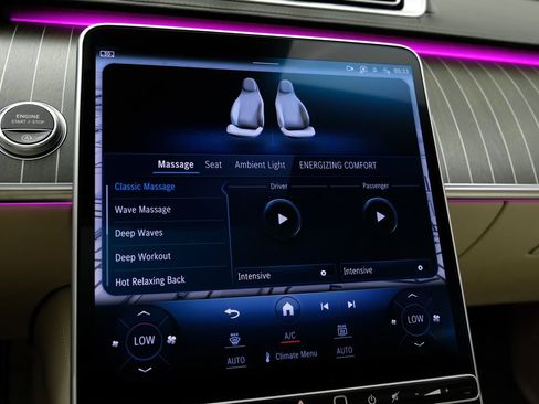 Used 2023 Mercedes-Benz Maybach S 680 4MATIC image 32