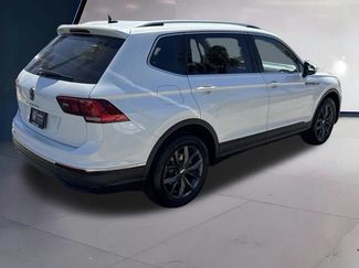 Certified 2023 Volkswagen Tiguan SE FWD video 2