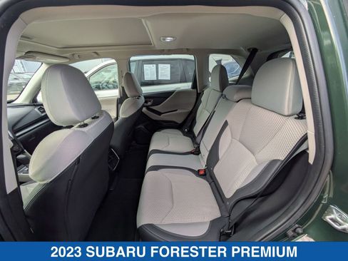 Used 2023 Subaru Forester Premium image 30