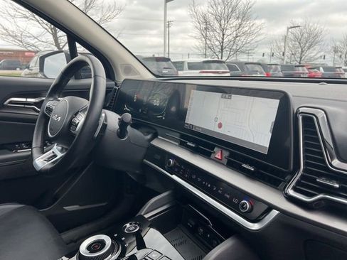 Certified 2023 Kia Sportage EX w/ EX Premium Package image 39