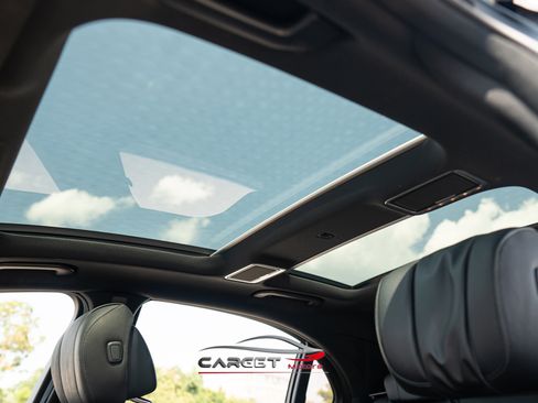 Used 2015 Mercedes-Benz S 550 4MATIC Sedan w/ Premium 1 Package image 40