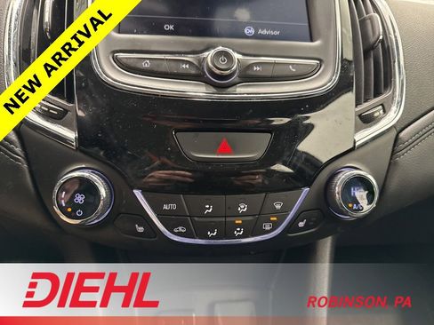 Used 2019 Chevrolet Cruze Premier w/ Driver Confidence II Package image 27