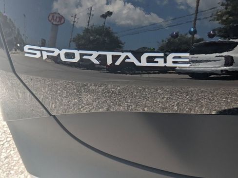 Used 2024 Kia Sportage EX image 12