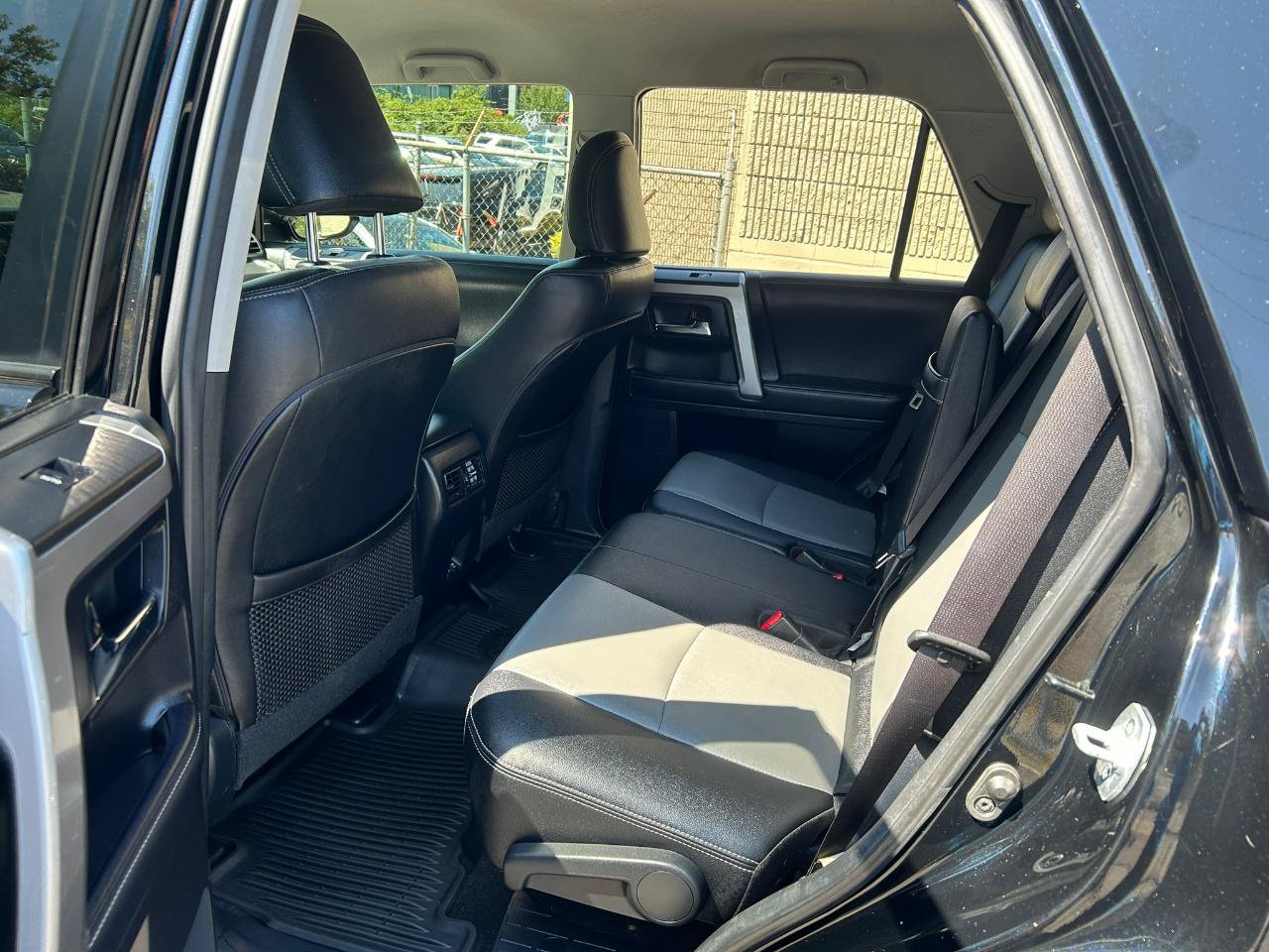 Used 2020 Toyota 4Runner SR5 Premium AWD/4WD image 12