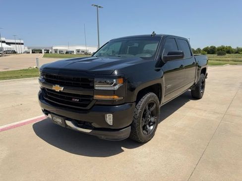 Used 2018 Chevrolet Silverado 1500 LT w/ Texas Edition AWD/4WD image 9