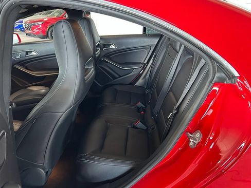 Used 2019 Mercedes-Benz CLA 250 image 41