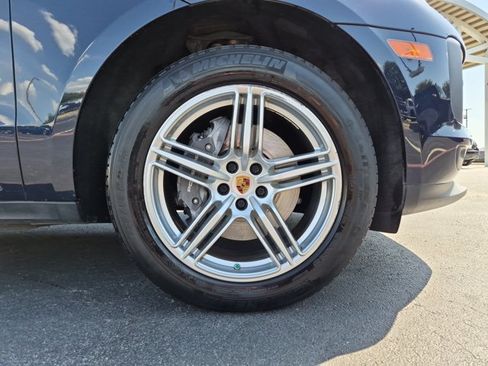 Used 2021 Porsche Macan AWD/4WD image 27