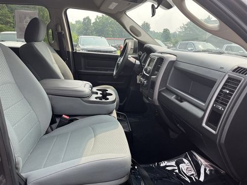 Used 2018 RAM 2500 Tradesman w/ Chrome Appearance Group AWD/4WD image 33