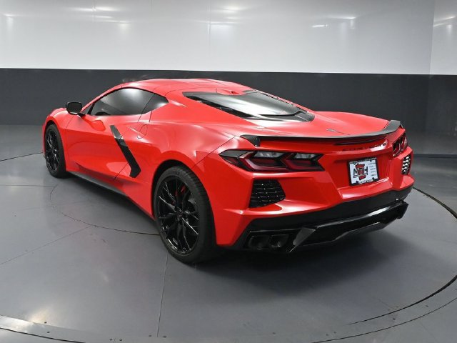 Used 2024 Chevrolet Corvette Stingray Preferred Cpe w/ Battery Protection Package RWD image 6