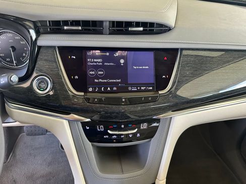 Used 2021 Cadillac XT6 Premium Luxury AWD/4WD image 22