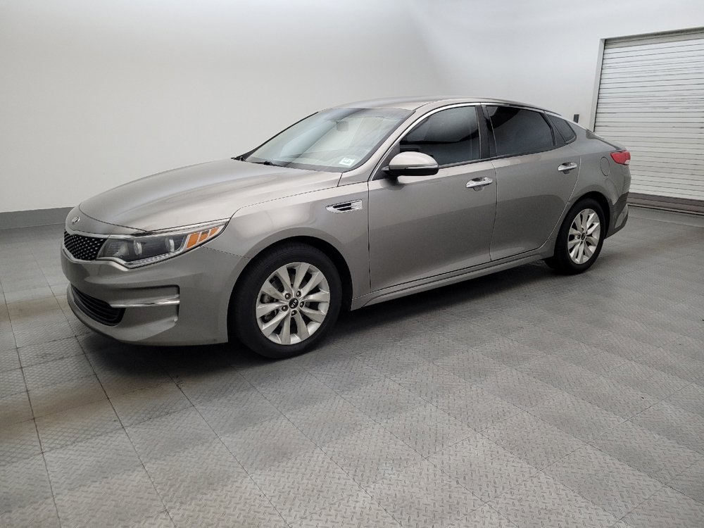 Used 2016 Kia Optima EX FWD image 2