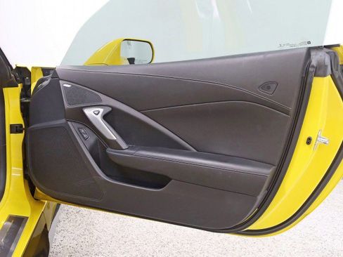 Used 2015 Chevrolet Corvette Z06 w/ 2LZ Preferred Equipment Group image 30
