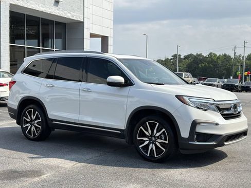 Used 2022 Honda Pilot Touring image 9