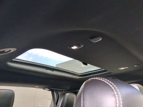 Used 2019 Chrysler Pacifica Limited w/ S Appearance Package image 30