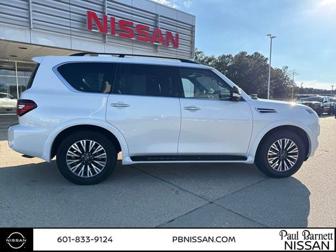 Used 2023 Nissan Armada SL w/ Midnight Edition Package image 19