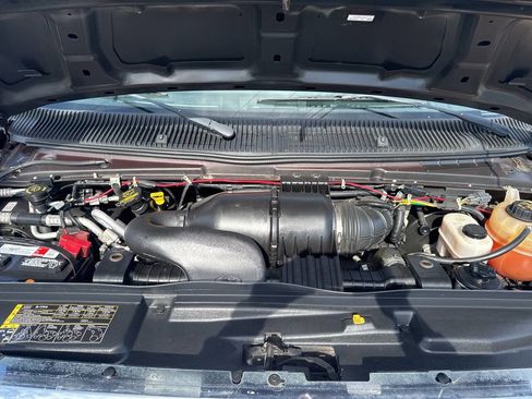 Used 2011 Ford E-150 and Econoline 150 w/ Premium Van Group image 17