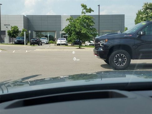 New 2026 Land Rover Range Rover Velar Dynamic SE image 14