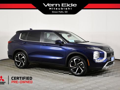 Used 2022 Mitsubishi Outlander SE FWD image 1