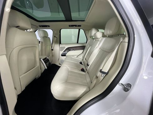 Certified 2023 Land Rover Range Rover SE image 25