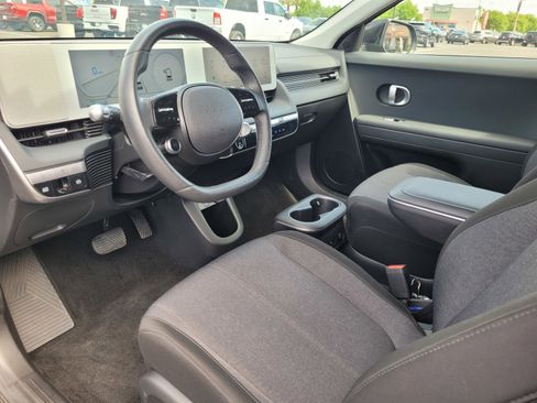 Used 2024 Hyundai Ioniq 5 SEL RWD image 9