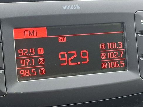 Used 2017 Kia Forte LX image 18