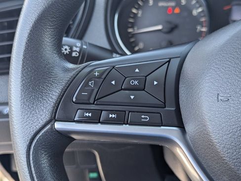 Used 2019 Nissan Rogue Sport S w/ Appearance Package AWD/4WD image 17