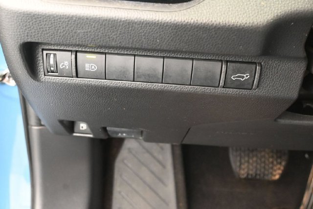 Used 2023 Toyota RAV4 XSE AWD/4WD image 14