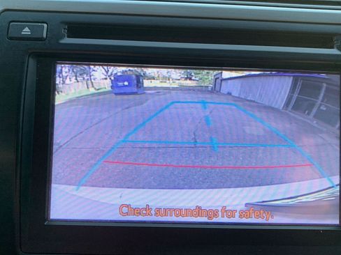 Used 2013 Toyota Camry XLE w/ Convenience Pkg image 5