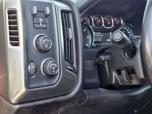 Used 2018 Chevrolet Silverado 1500 LT w/ All Star Edition image 16