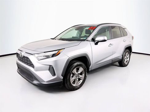 Used 2023 Toyota RAV4 XLE AWD/4WD image 7