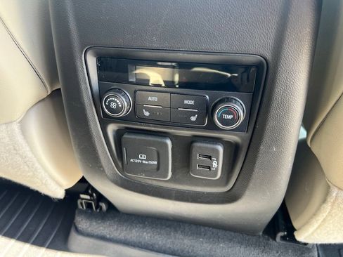 Used 2021 Buick Enclave Premium w/ Sun and Sites Package AWD/4WD image 14