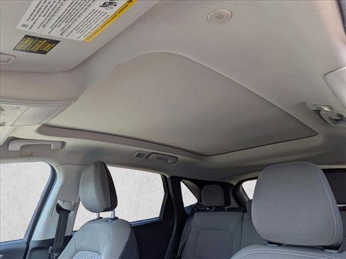 Used 2022 Ford Escape SE w/ Cold Weather Package AWD/4WD image 17
