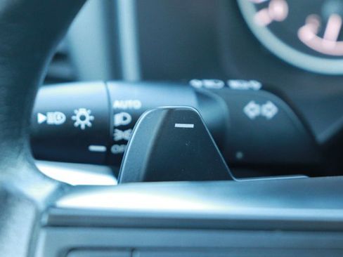 Used 2024 Nissan Rogue SV image 19