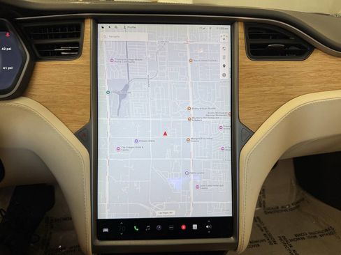 Used 2018 Tesla Model S 75D AWD/4WD image 36