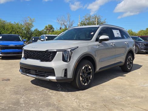New 2026 Kia Sorento S AWD/4WD image 4