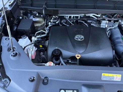 Used 2022 Toyota Highlander Limited image 37