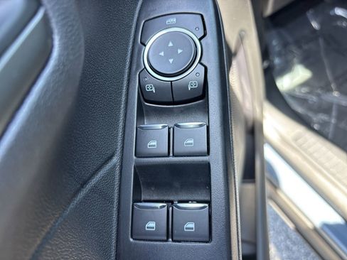 Used 2024 Ford Escape Active w/ Tech Pack #1 FWD image 18