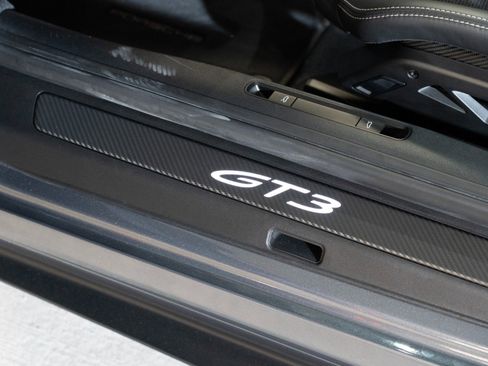 Certified 2026 Porsche 911 GT3 RWD image 12