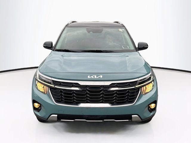 Used 2024 Kia Seltos S AWD/4WD image 2