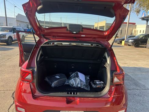 Used 2026 Hyundai Venue SE image 17